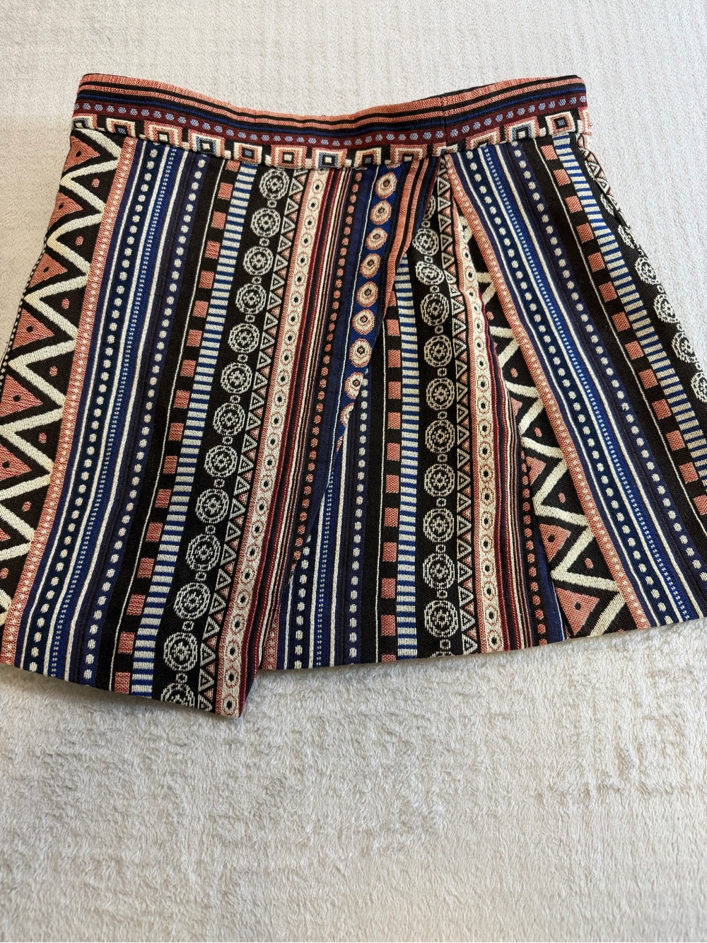 fab’rik Boho Aztec Tapestry Shorts Medium Festival Tribal Print